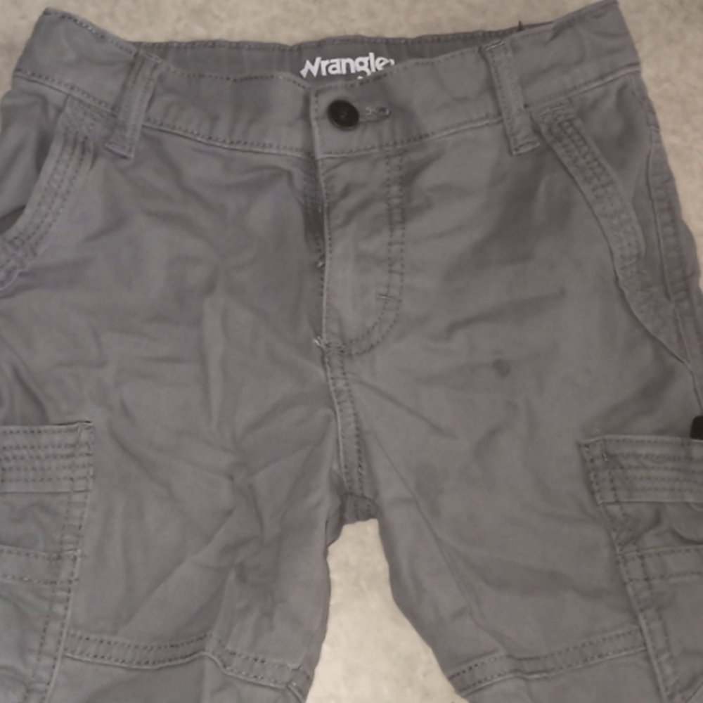 Boys size 5 wrangler shorts